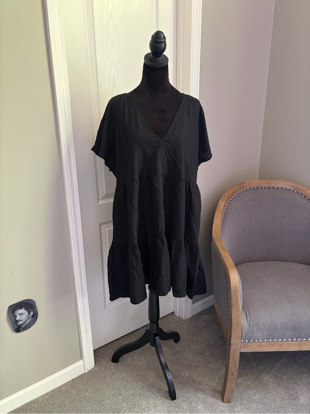 Universal Thread Black V-Neck Tiered Midi Dress